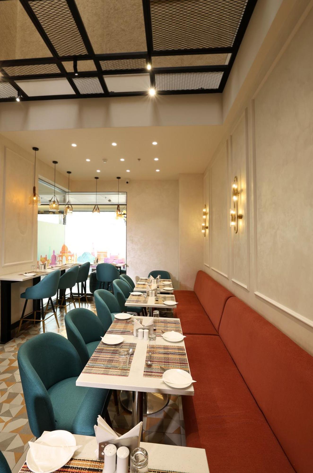 Indus Biznotel New Delhi Exterior foto